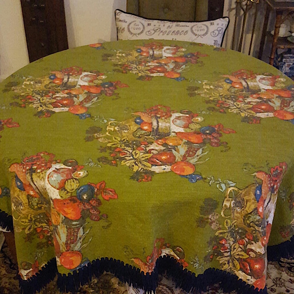 Vintage Rectangular Fringed Fruit Design Tablecloth 54" x 68" - Picture 3 of 16